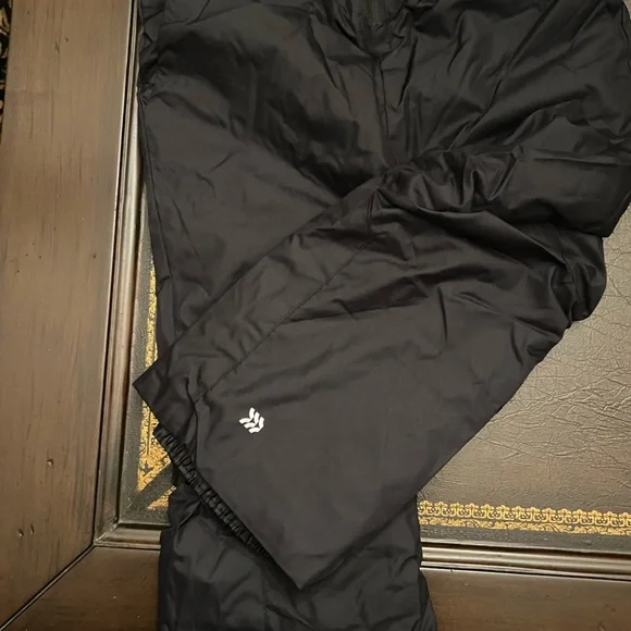 ALL IN MOTION Kids Snow Sport Jumpsuit, XS (4/5), S (6/7) or L (10/12) - Picture 10 of 15